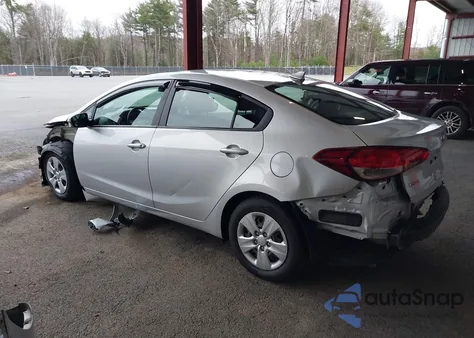 2017 Kia Forte Lx из США, поврежденный, VIN 3KPFK4A72HE157989